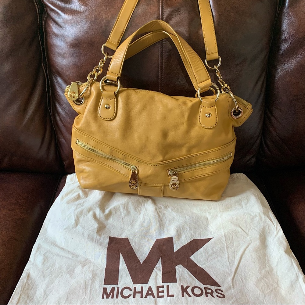 Michael Kors Purse New Condition
